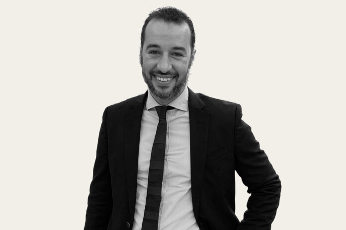 Dr. Ezzat Samy
